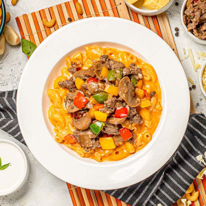 Mac N' Cheezsteak